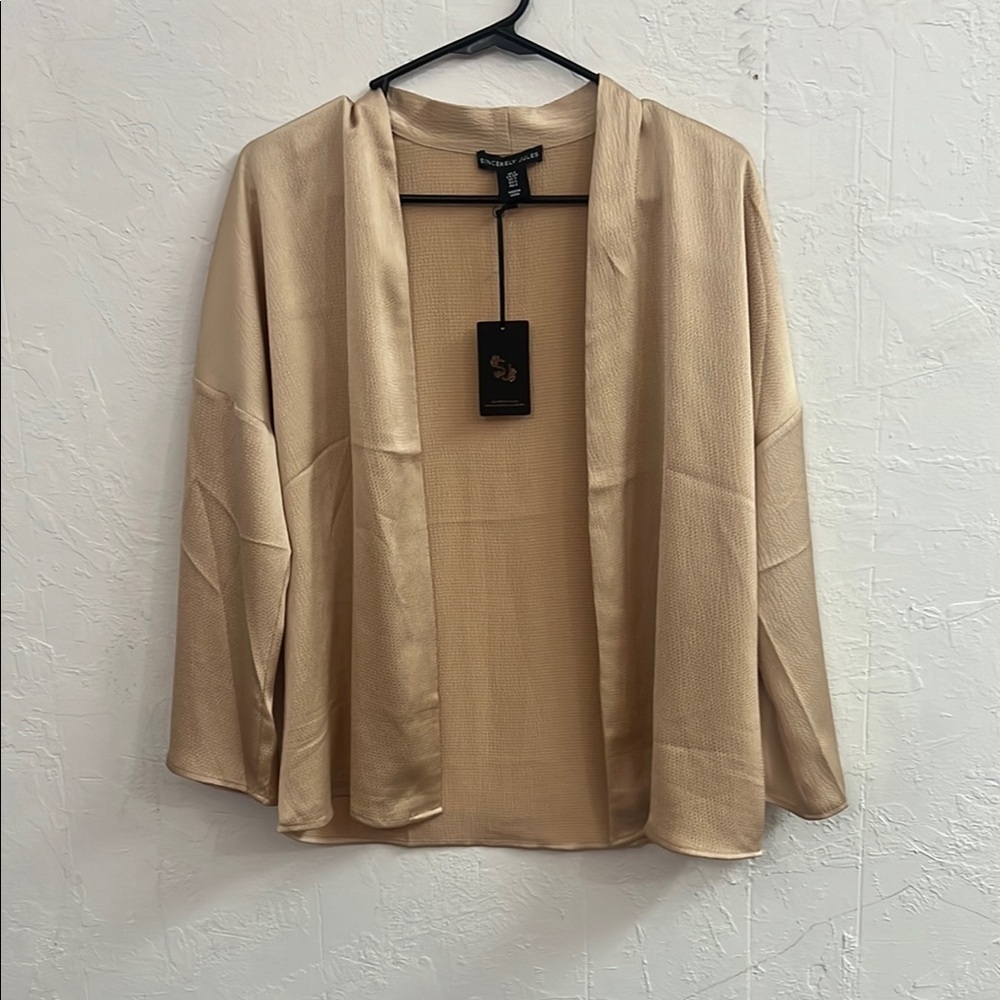 Elegant Beige Women's Jacket